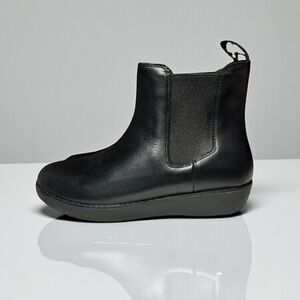 🌻NEW w/Box FitFlop Black Sumi Leather Chelsea Boots Women’s Size 6